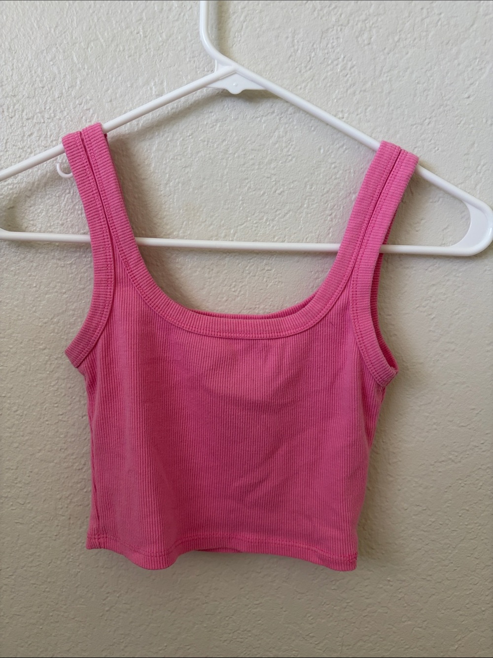 Pink Ribbed Scoop Neck Tank Top - Women